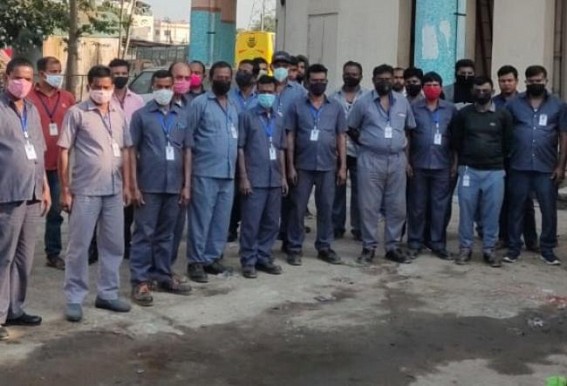 In fear of losing employment TNGCL, LCV drivers gheraoed Chandrapur ISBT In fear of losing employment TNGCL, LCV drivers gheraoed Chandrapur ISBT